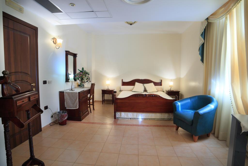 Venus Park Hotel Castel Volturno Zewnętrze zdjęcie